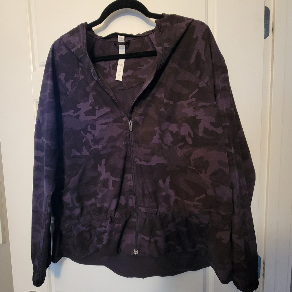 Lulu Pack It Up Jacket Camo